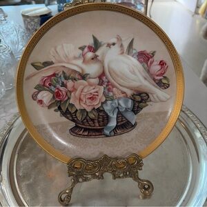 Gloria Vanderbilt Romance in Bloom Plate